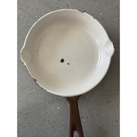 Vintage Le Creuset Made in France #16 Brown Cast Iron 6 1/2 Skillet Fry Pan READ - Picture 2 of 8